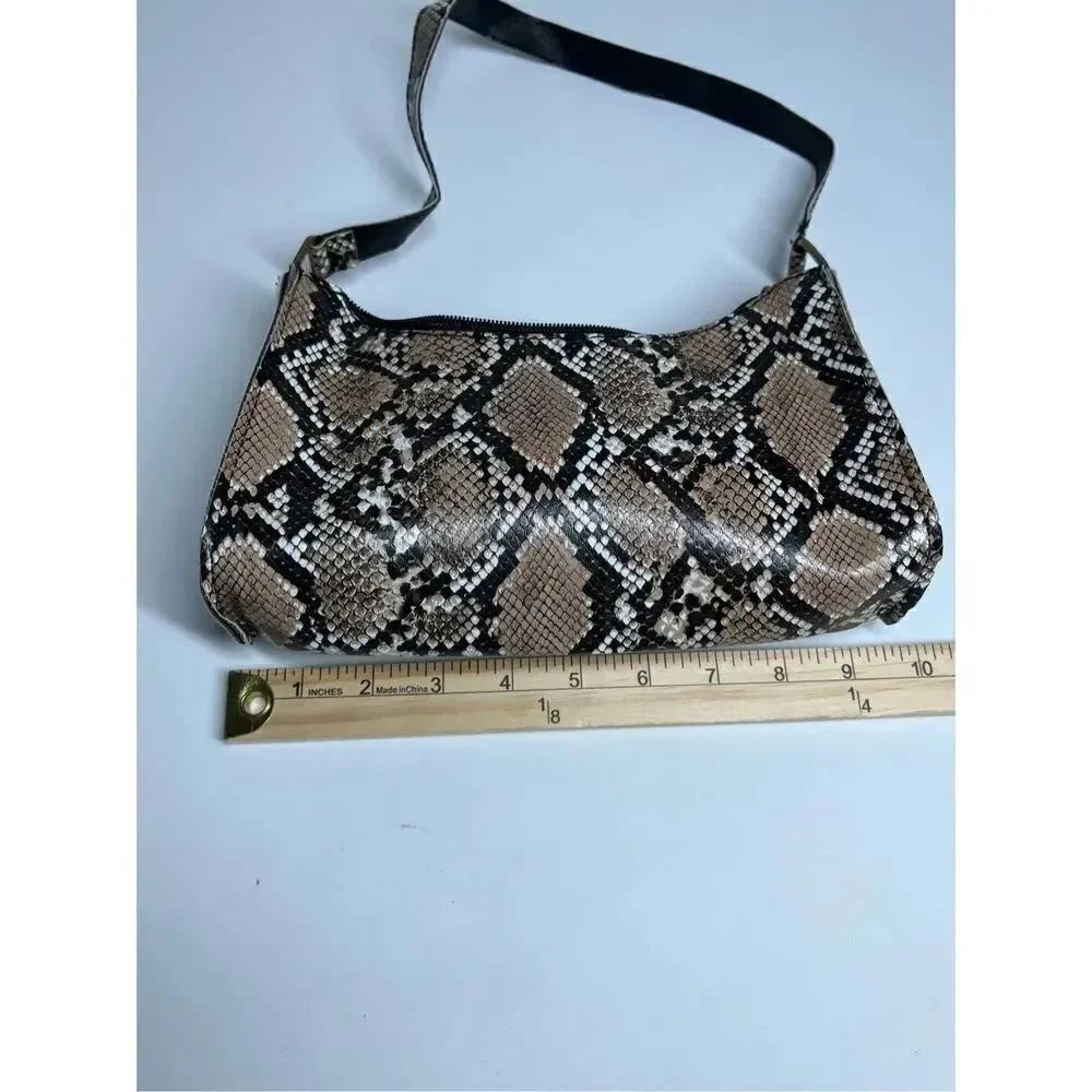 HOBO BAG WITH PYTHON EFFECT AND ZIPPER in Faux Leather